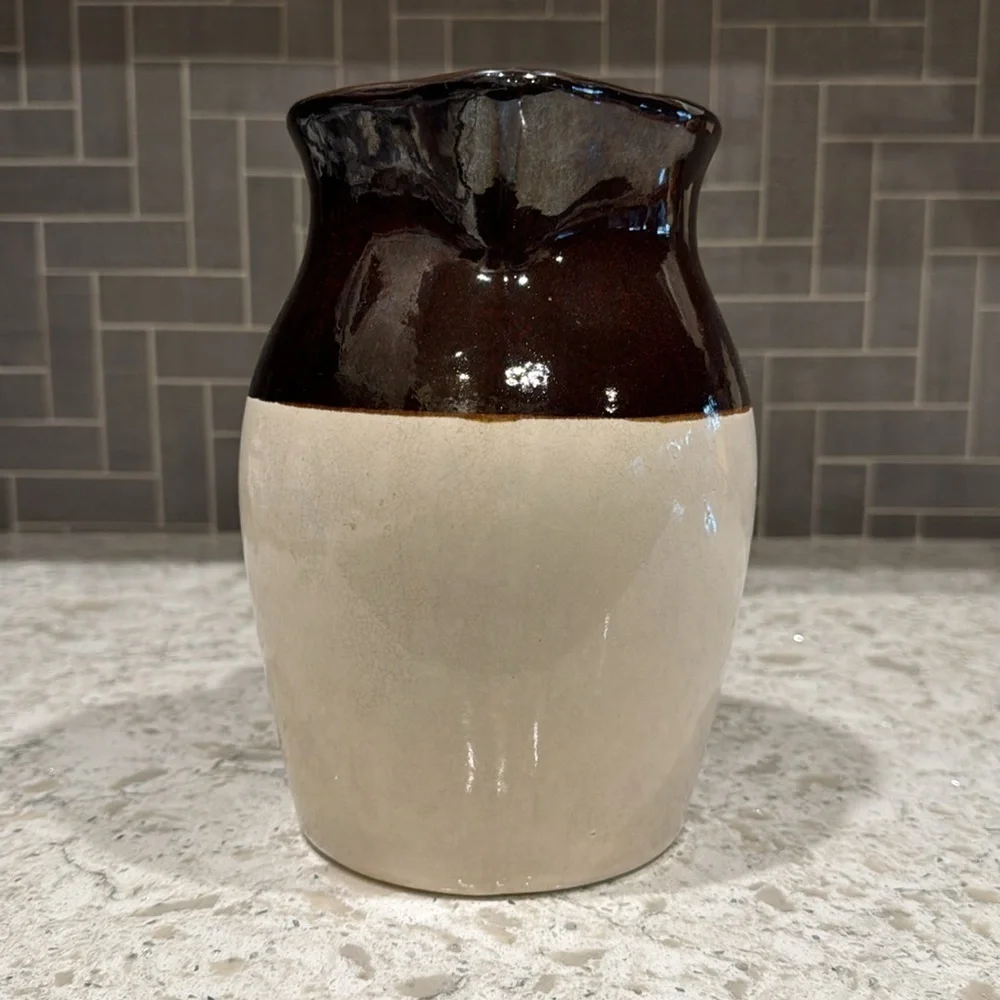 RARE FIND~VINTAGE~STONEWARE~POTTERY PITCHER~NATURAL & BROWN~GREAT CONDITION~G12